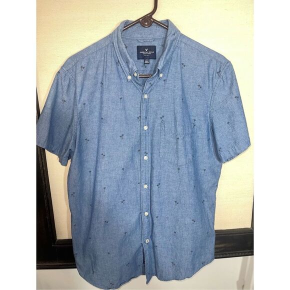 American Eagle Blue Button Up Palm Trees - Picture 2 of 5